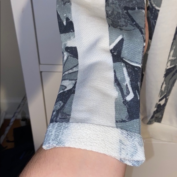 NWT A light long sleeve sweater - Picture 4 of 4